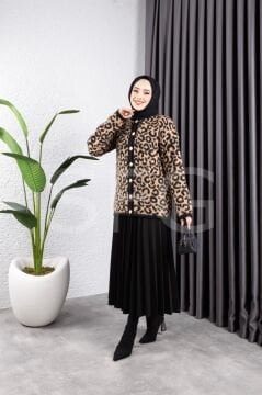 Sfg Life Moda Kadın Şardonlu Tüylü Önü Gold Düğmeli Ve Leopar Desenli Triko Hırka (2'Lİ)